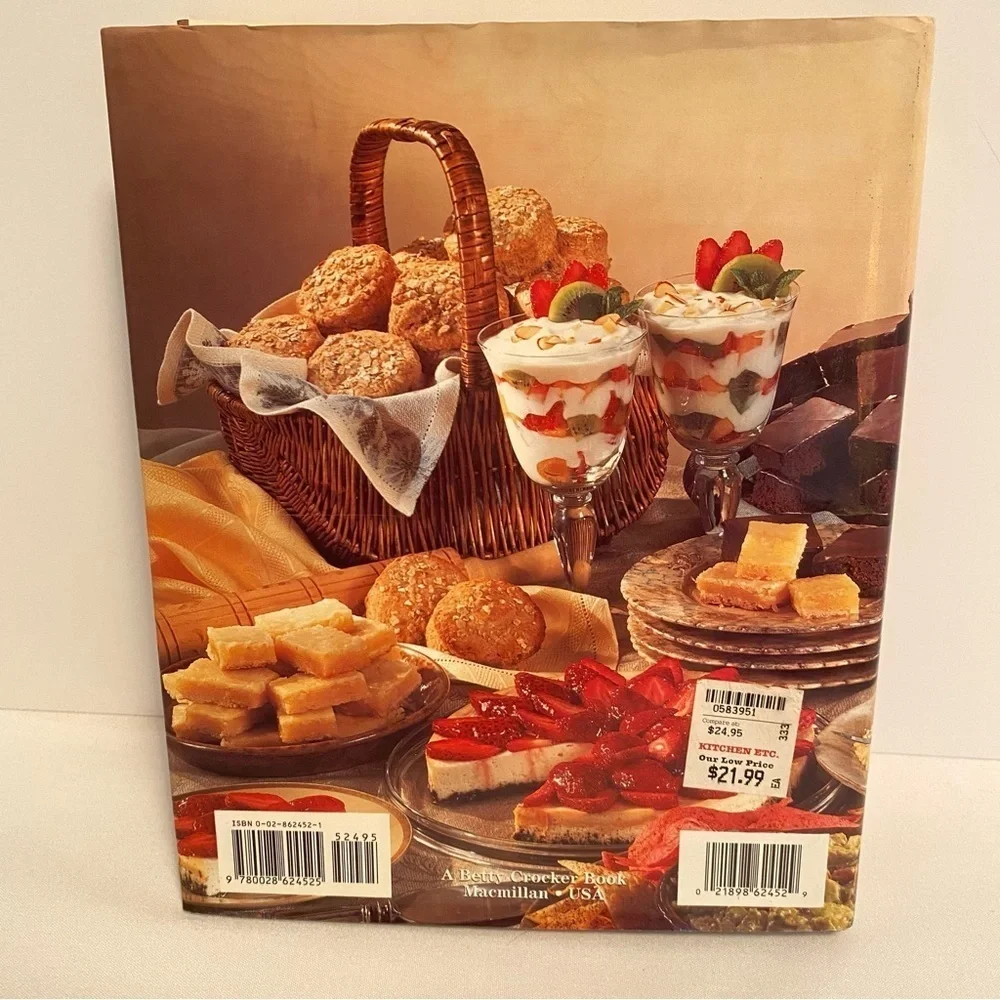 Betty Crocker's Best Of Healthy And Hearty Cooking Cookbook